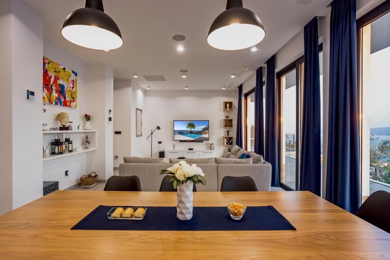 Villa Dispet With Heated Pool, Jacuzzi, Sauna And Cinema 셀리나 외부 사진
