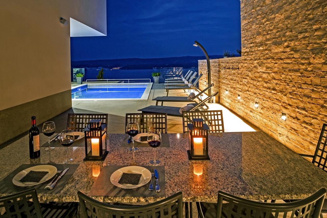 Villa Dispet With Heated Pool, Jacuzzi, Sauna And Cinema 셀리나 외부 사진
