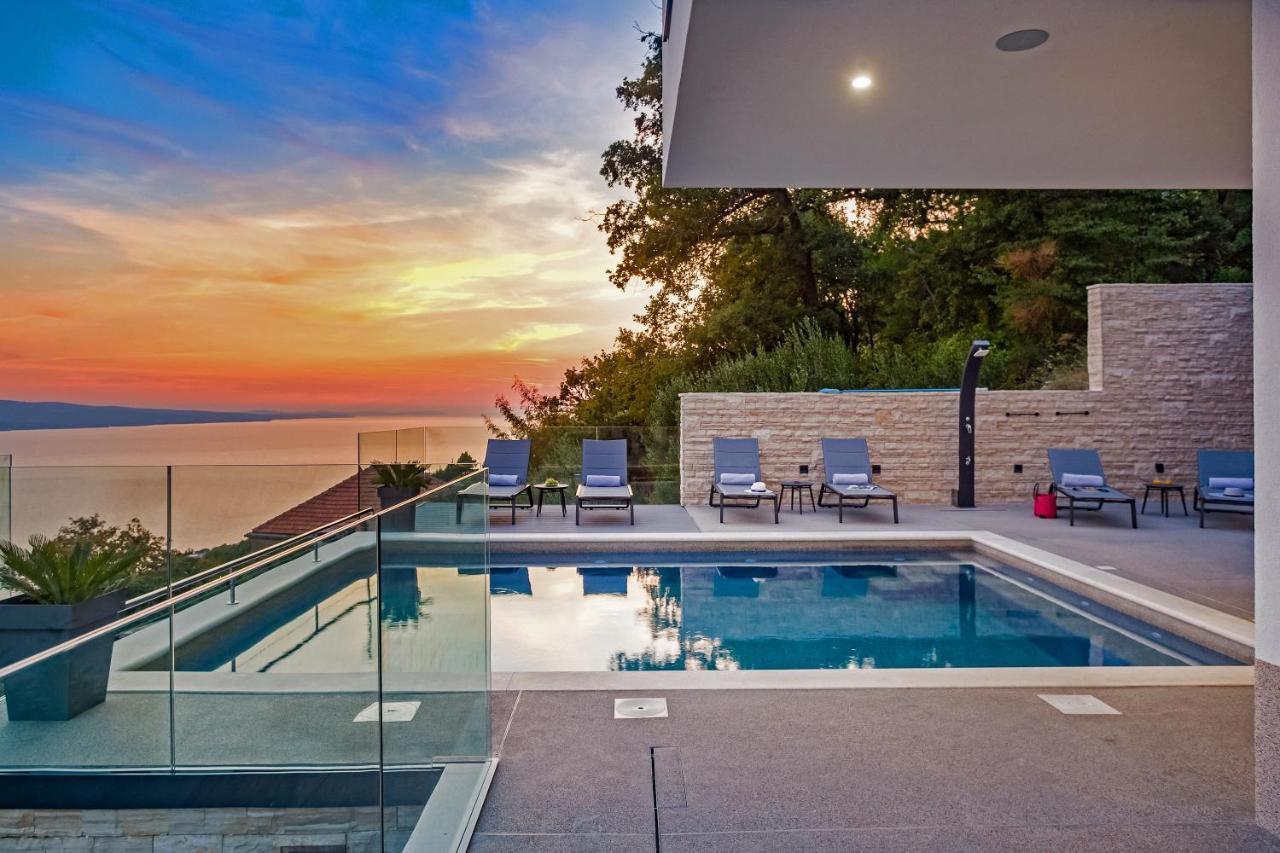 Villa Dispet With Heated Pool, Jacuzzi, Sauna And Cinema 셀리나 외부 사진