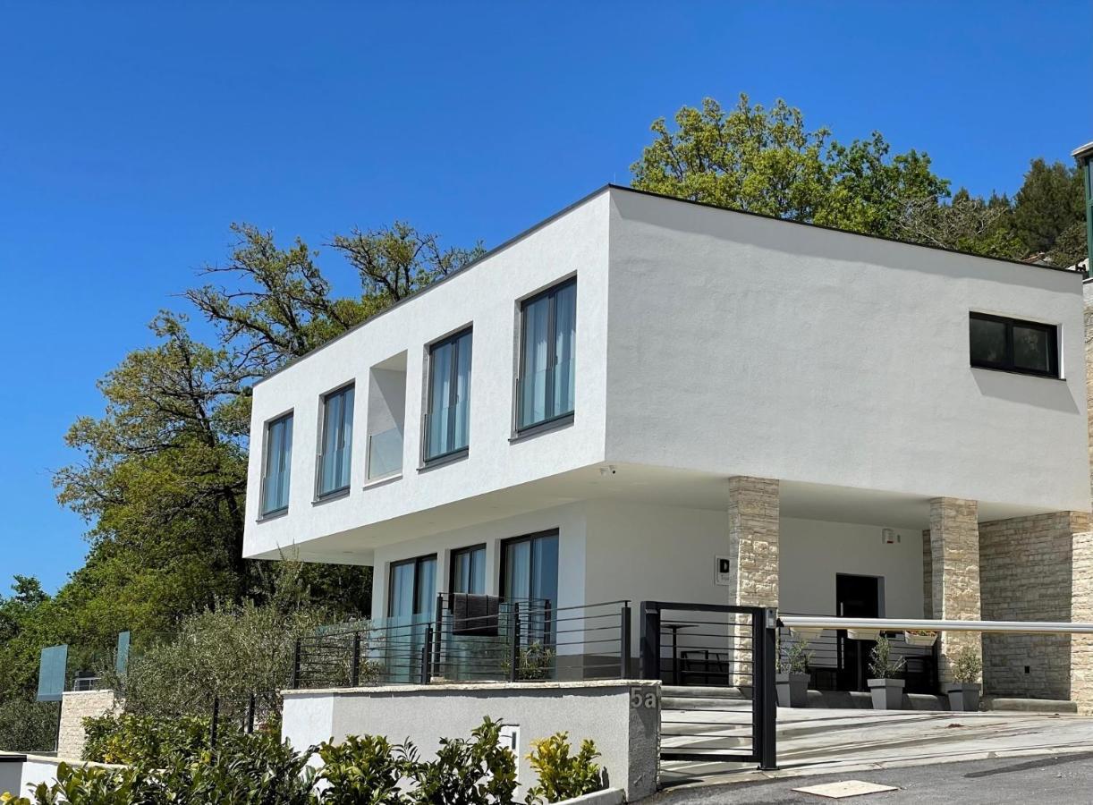 Villa Dispet With Heated Pool, Jacuzzi, Sauna And Cinema 셀리나 외부 사진
